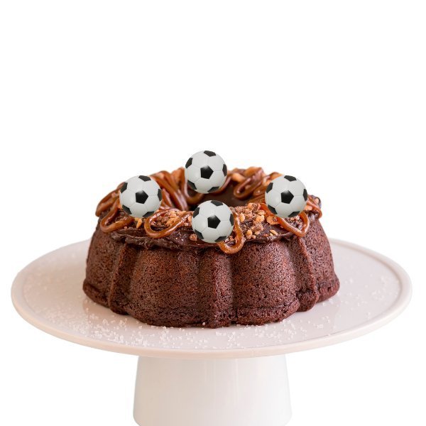 Big Bundt Cakes | Soccer Themed Bundt Cake